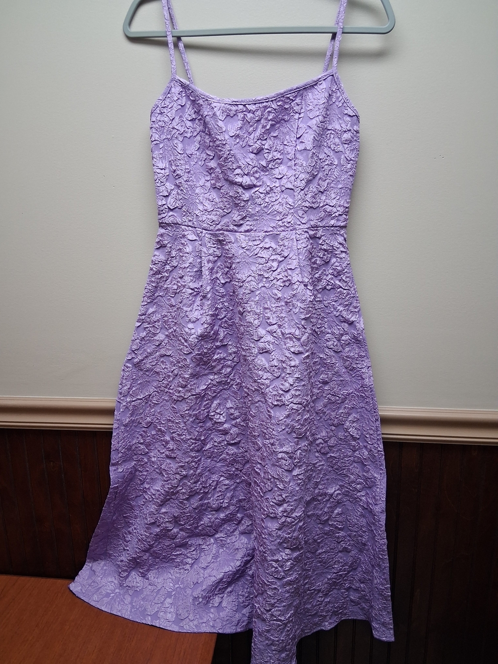 Floreya Lavender Floral Jacquard Spaghetti Strap Midi Dress Size Small NWT